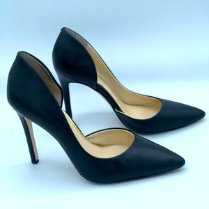 Black Jessica Simpson shoes. 4”heel.